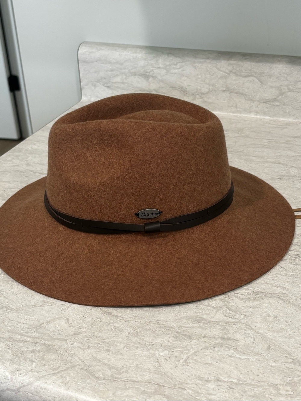 Wallaroo Brown Felt Fedora with Leather Band - unisex M